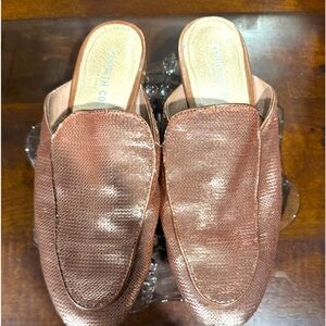 Kenneth Cole Sz 7 mules